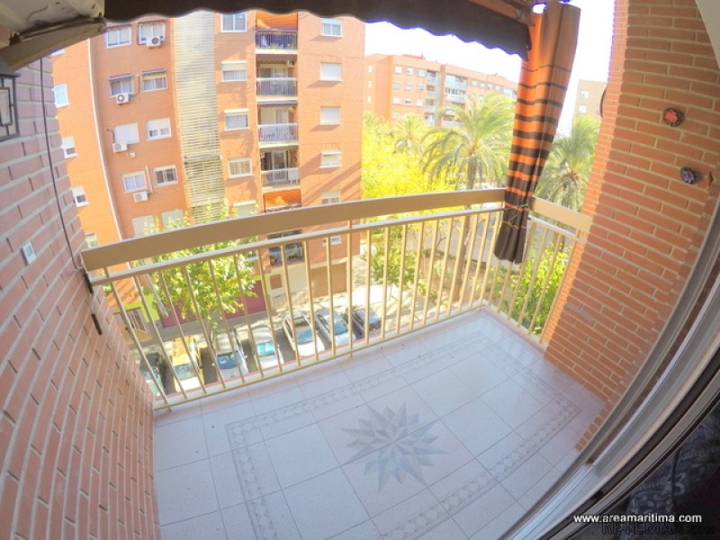 Flat for sale of 109 m2 in the beach..