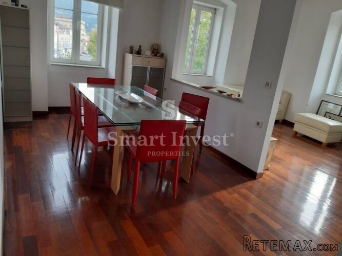 RIJEKA - CENTAR, prostran stan od 164 m2 s pogledom na more - 2