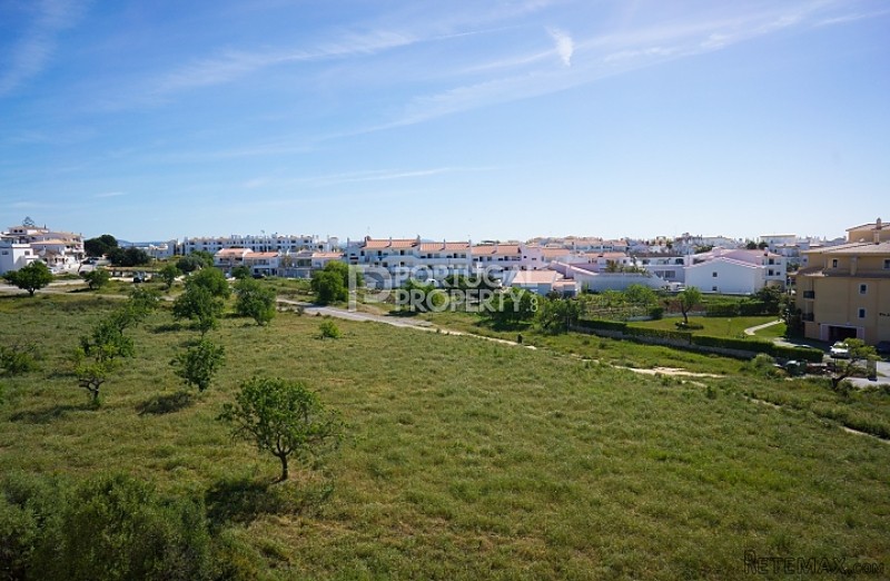 3 Bed apartment walking distance to.. - 2