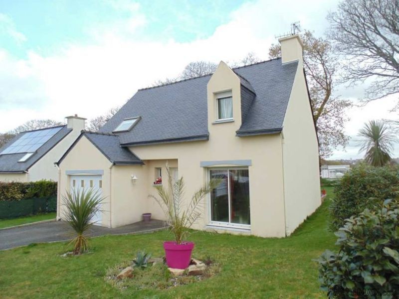4 Bedrooms - Maison - For Sale - 2