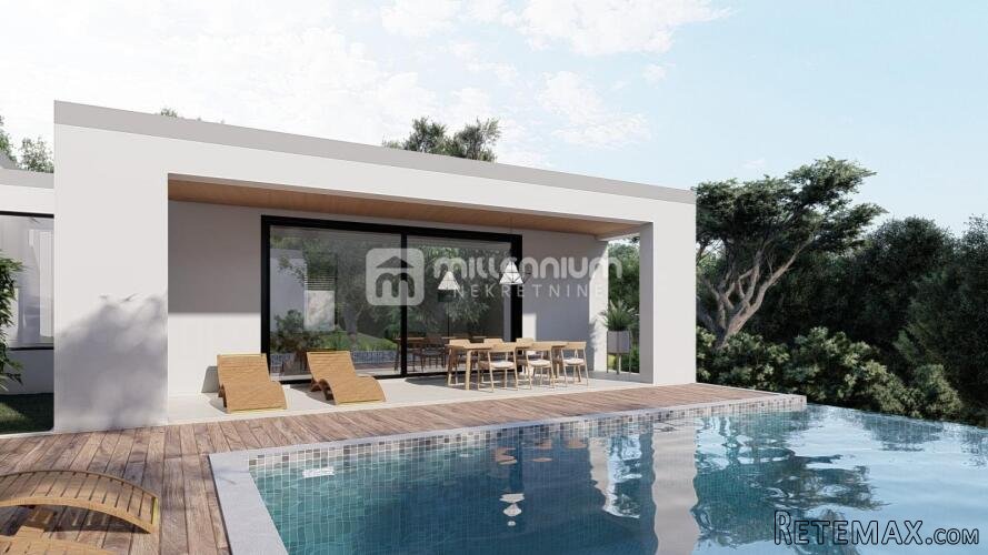 Istra, Labin, samostojeća kuća 160m2 s bazenom