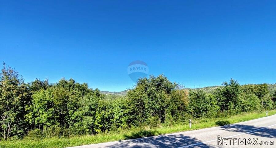Krasica, Bakar, zemljište površine 7776m2, građevinsko 4200m - 3