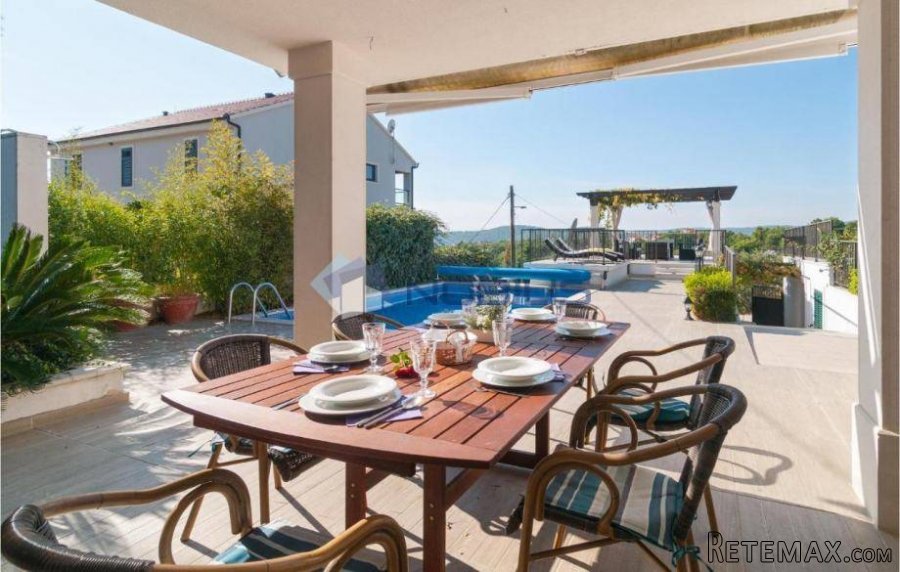 Brač, Milna - kuća s bazenom, 4 apartmana, 250m2, 670m2 o.. - 4