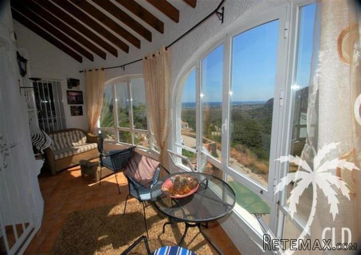 Fantastic sea views from this south-facing detached villa.. - 4