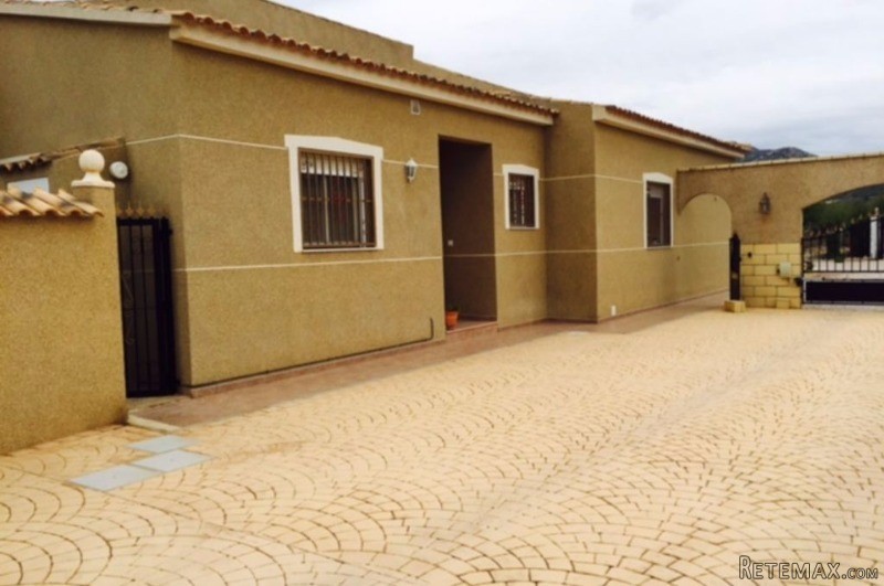 Villa For Sale Hondon De Los Frailes