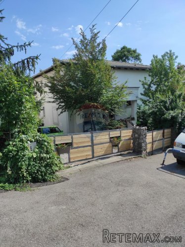 Matulji - etaža s vrtom i garažom na rijetkoj lokaciji ! - 6