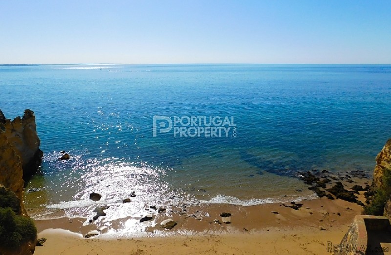 Unique large urban Plot by the beach..