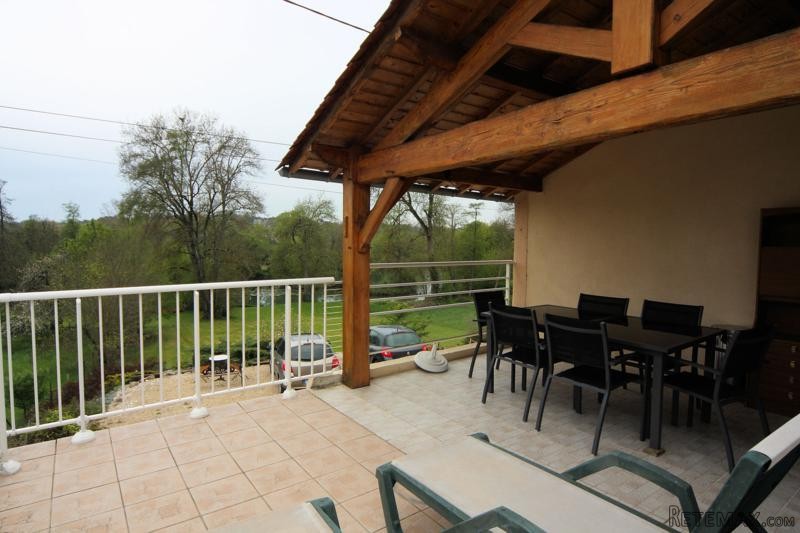 House With River Views Near The Golf..