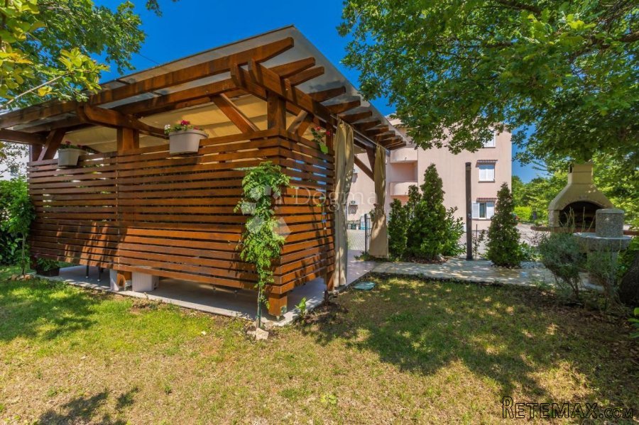 MALINSKA - APARTMAN S VELIKOM OKUĆNICOM - 10