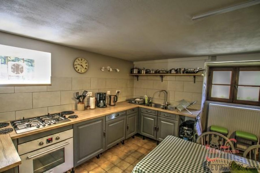 Nr Argentat sur Dordogne - Superb ensemble of riverside houses.. - 10
