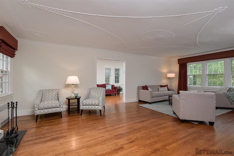 5 bedroom House For Sale: 174 Trenor.. - 2
