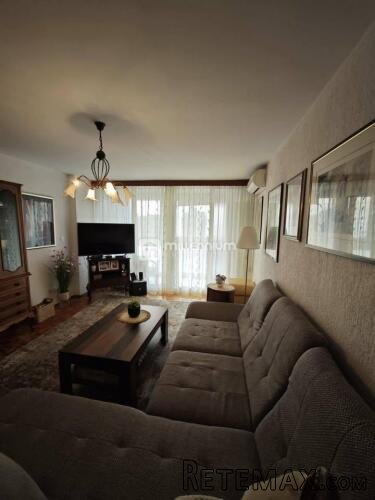 Podmurvice, 68.37m2, 2s+db s lođom