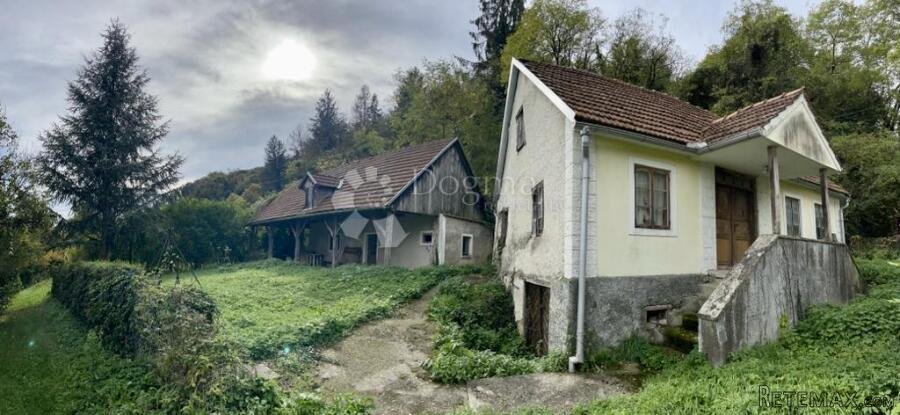 Dvije zagorske hiže za adaptaciju u Klanjcu - 2