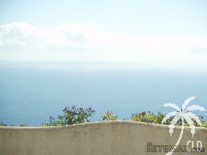 Second line villa on a cliff with beautiful sea views.. - 2