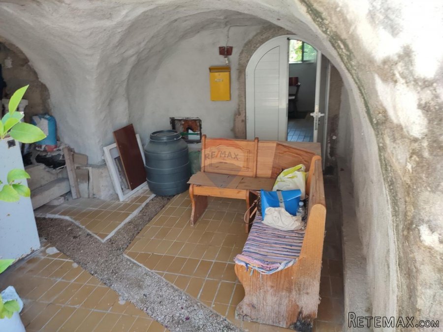 Draga Bašćanska - kuća u nizu 75m2, terase - 3