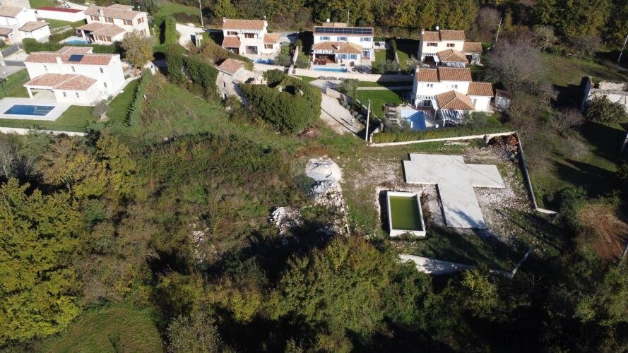 ISTRA, BARBAN - Građevinsko zemljište 700 m2 sa dozvolama - 3