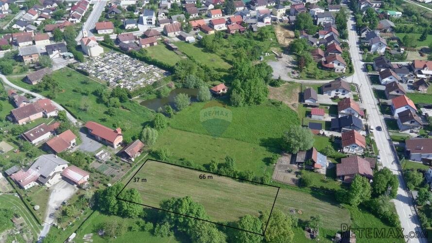 Ivanić Grad, centar - 2434m2 građevinsko zemljište - 3