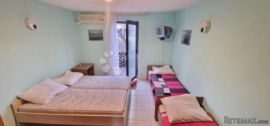 PRILIKA! Kuća-dva manja apartmana-okolica Baške - 3