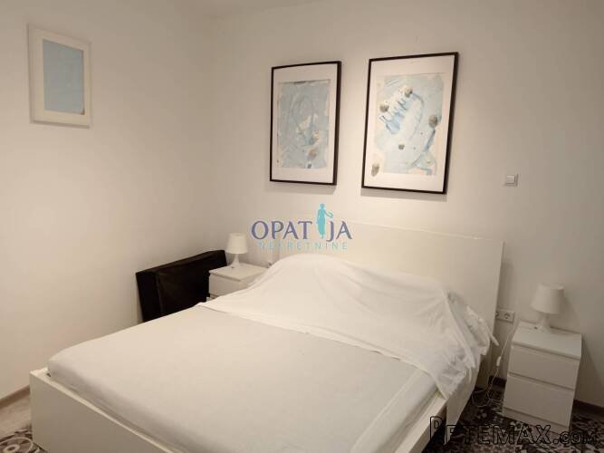 Obnovljena stara istarska kuća s tri apartmana! - 4