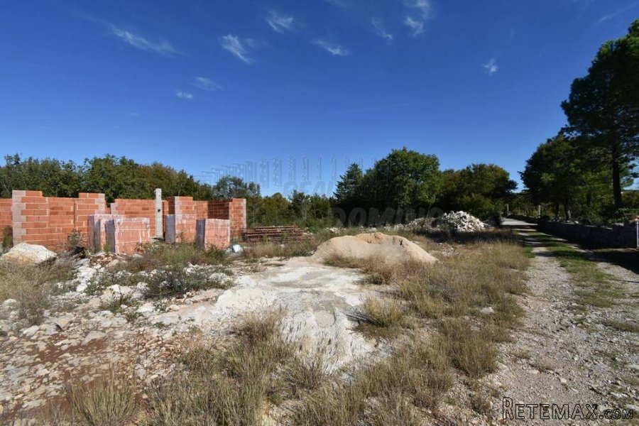 Prekrasna kuća - prizemnica u izgradnji s bazenom! Otok.. - 6