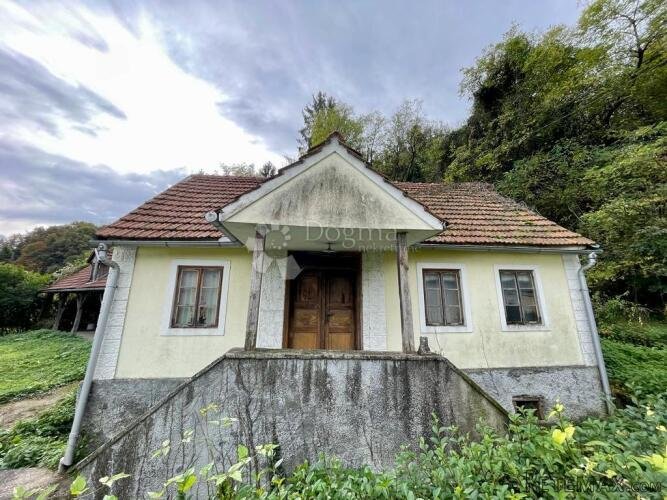 Dvije zagorske hiže za adaptaciju u Klanjcu - 8