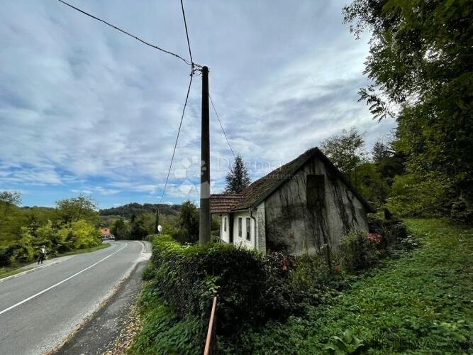 Dvije zagorske hiže za adaptaciju u Klanjcu - 10
