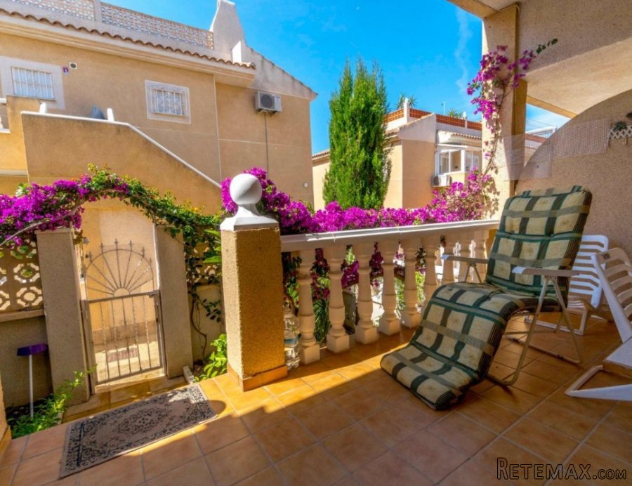 Superficie Construida: 48,00 m2Superficie parcela : 36,00.. - 2