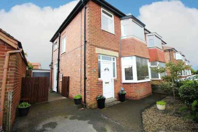 3 bedroom, Semi-detached House house..