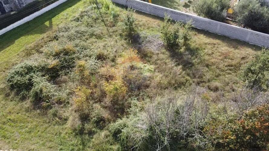 Istra, Tar- Građevinsko zemljište 300 metara do centra