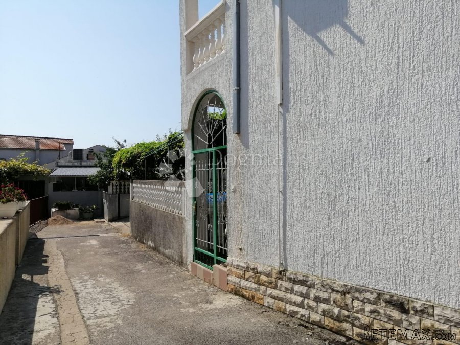 VODICE, apartmanska kuća sa panoramskim pogledom na more - 3