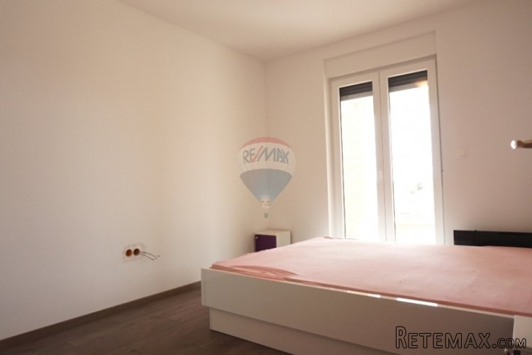 NOVI APARTMAN S VRTOM I BAZENOM - 5