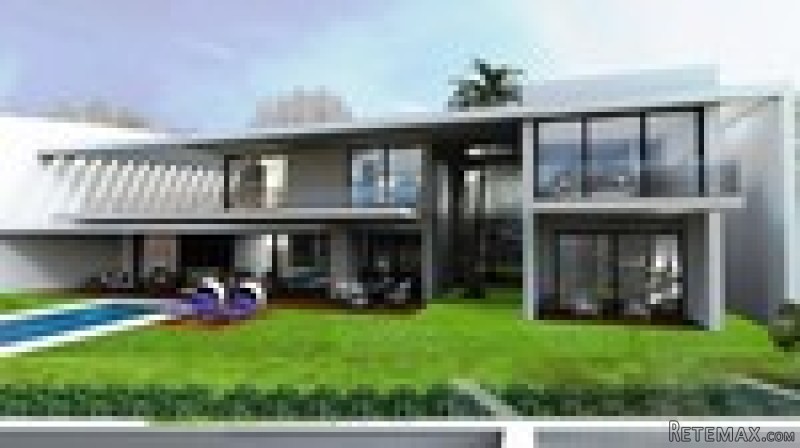 5 Bedrooms - Villa - Malaga - For Sale