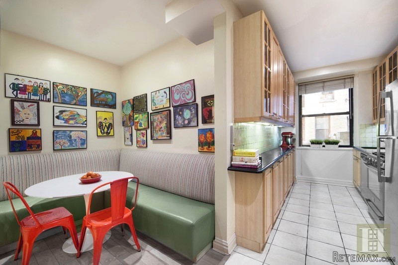 3 bedroom Apartment For Sale: 215 WEST.. - 2
