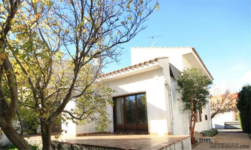 Spacious Townhouse With Garden And..