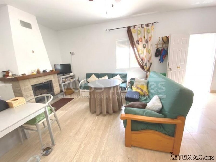 Large 2 bed 1 bath country property with garage and great.. - 13