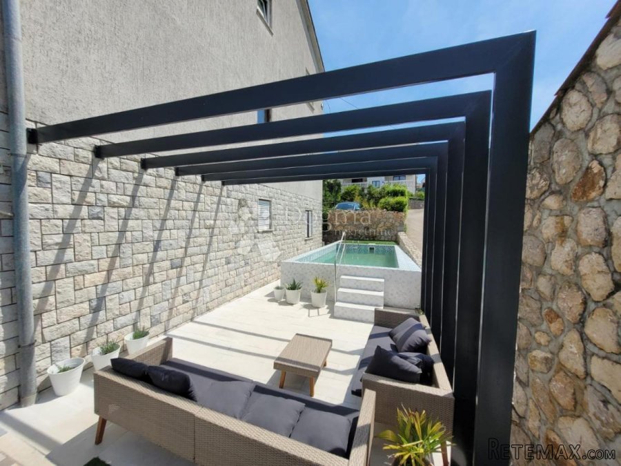 MALINSKA - APARTMANSKA KUĆA S DVA BAZENA - 3