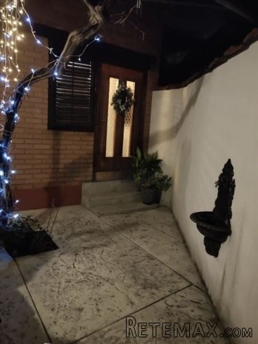 Centar Zemuna kuca sa dva stana-retko u ponudi - 14