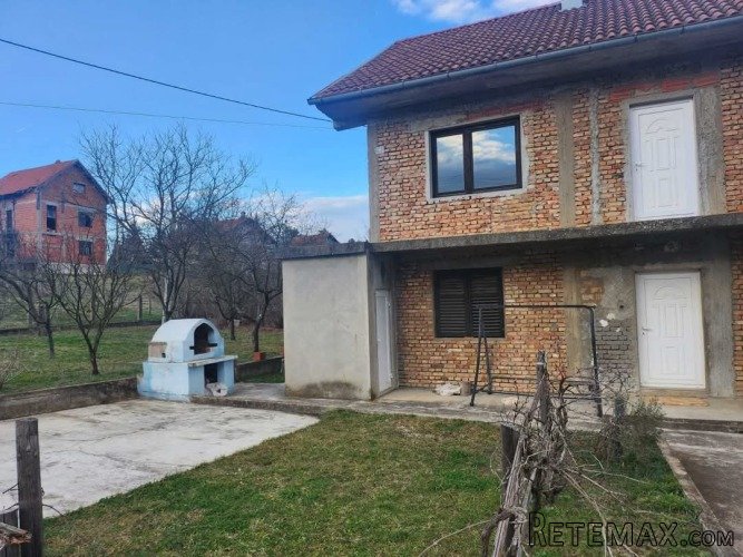 Prodajem kucu u Vranicu - 4
