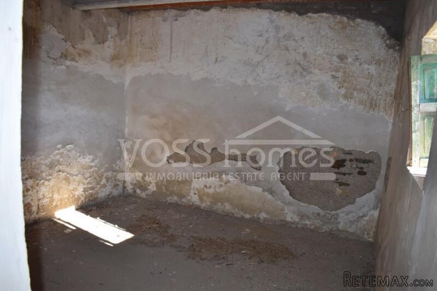 EXCLUSIVE LISTING TO VOSS HOMES. An amazing "Off Grid".. - 15