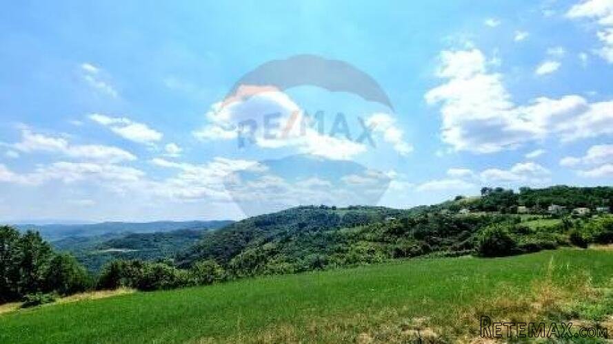 Kašćerga okolica, zemljište s građevinskom dozvolom