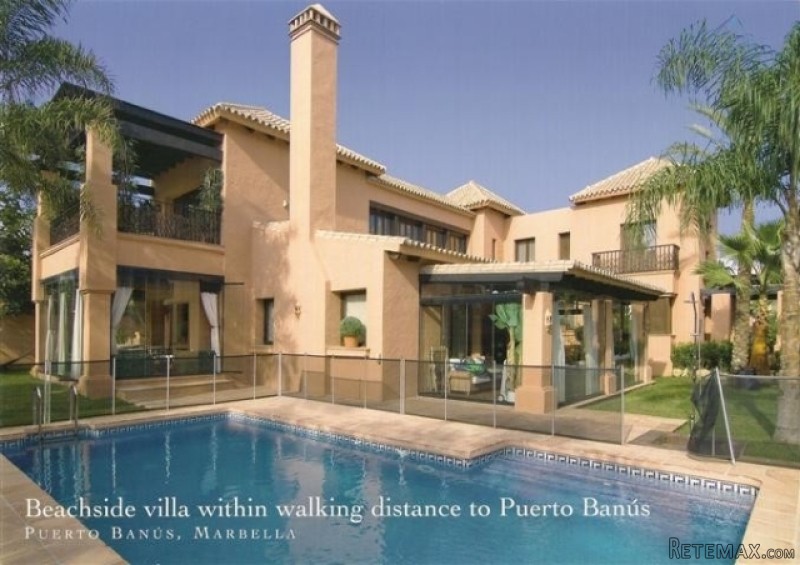 4 Bedrooms - Villa - Malaga - For Sale