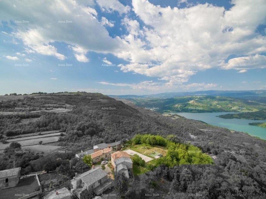 Građevinsko zemljište, s dozvolom za lux stanciju u okolici.. - 16