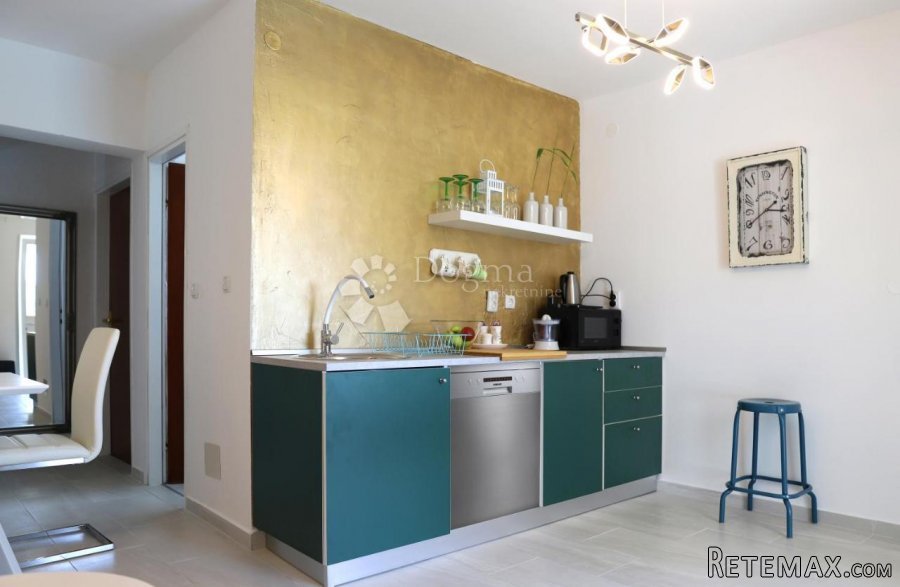 MALINSKA - APARTMANSKA KUĆA S DVA BAZENA - 6