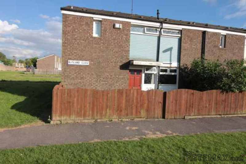 3 bedroom, End Of Terrace House house..