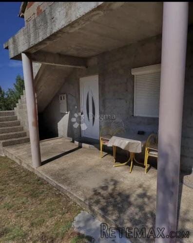 Kuća između mora i rijeke, Kruševo