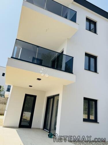 EKSKLUZIVAN STAN S4- 20M Od MORA, Maslenica