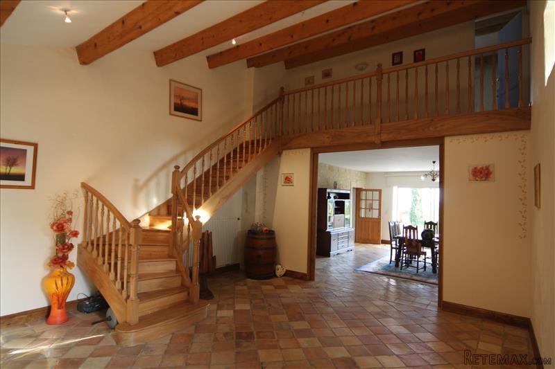 Spacious Home In Idyllic Location - 2