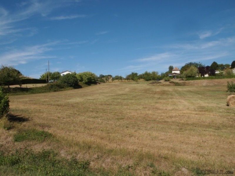 APS2288 2 adjoining plots of land..