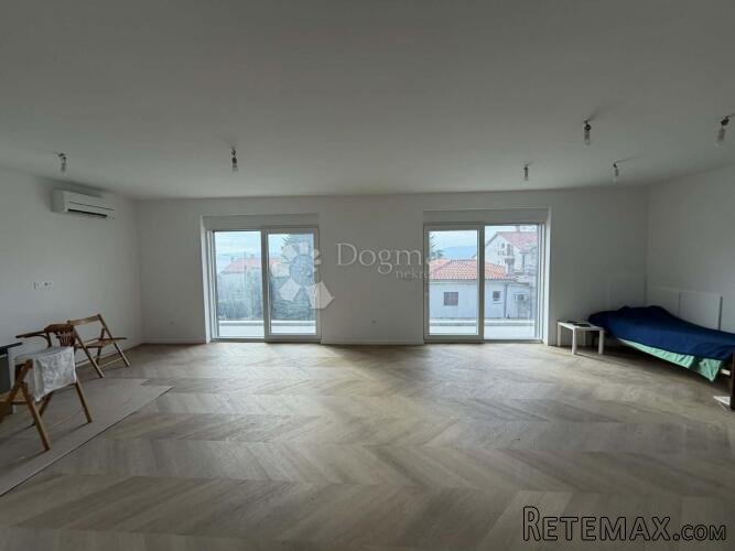 Moderan, izuzetno prostran stan 110m² – Kostrena - 2