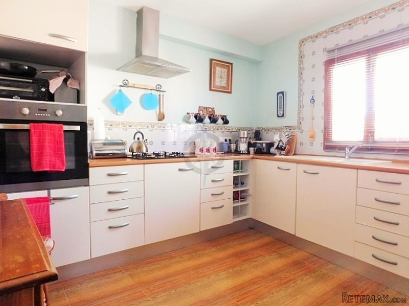 Charming Townhouse With Sea Views, 3..